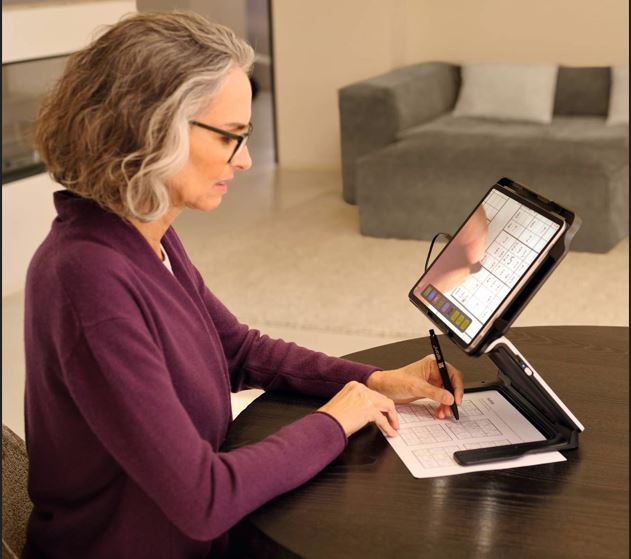 Lupa_electrónica_con_lectura_en_voz_alta